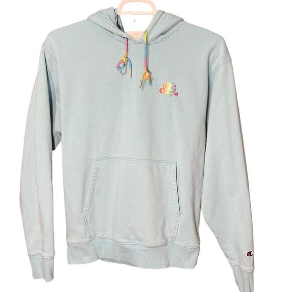 Champion Pullover Hoodie Embroidered Logo Blue Rainbow Sweatshirt Size M - Picture 1 of 10